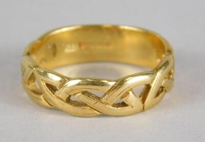 An 18ct gold dress ring