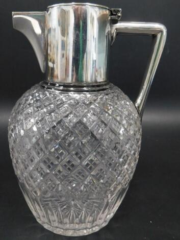 A late 19th/early 20thC cut glass claret jug