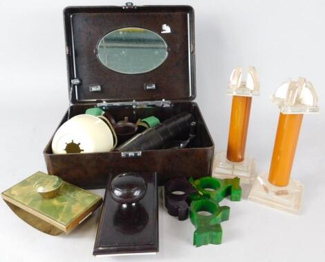 A quantity of Art Deco period and later Bakelite items