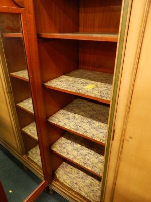 An early 20thC Continental triple wardrobe - 4