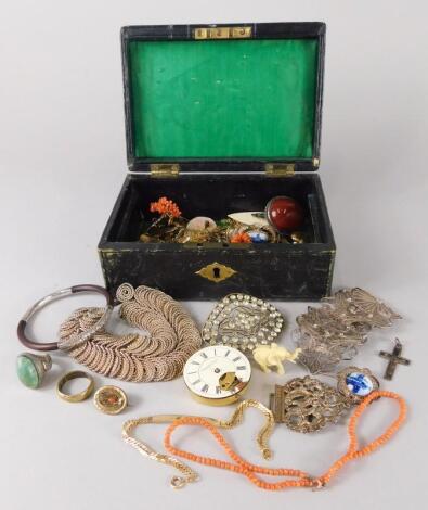 Various costume jewellery