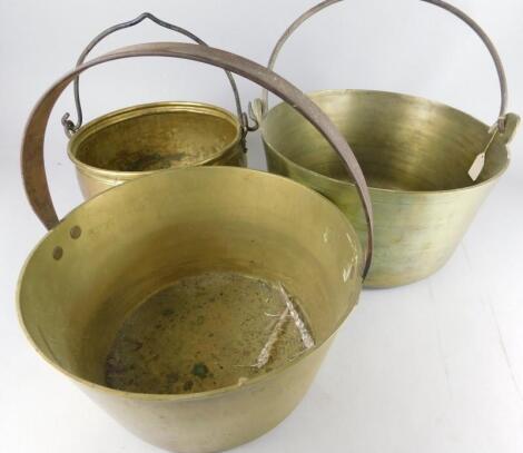 A brass jam pan