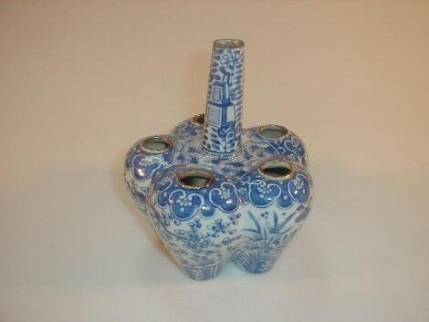 A 19thC Chinese blue and white tulip vase