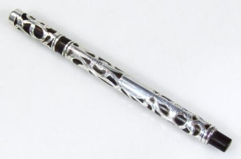 A George V silver filigree pen