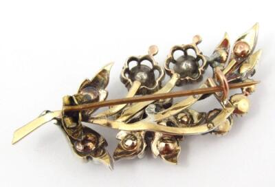 A Victorian diamond brooch - 2