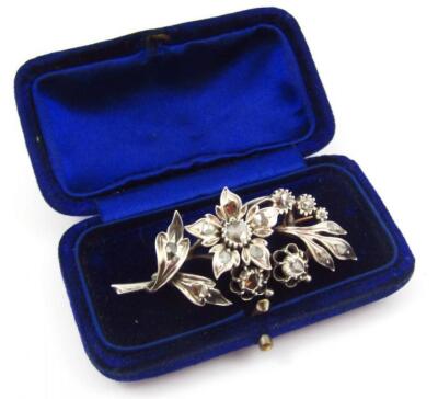 A Victorian diamond brooch - 3