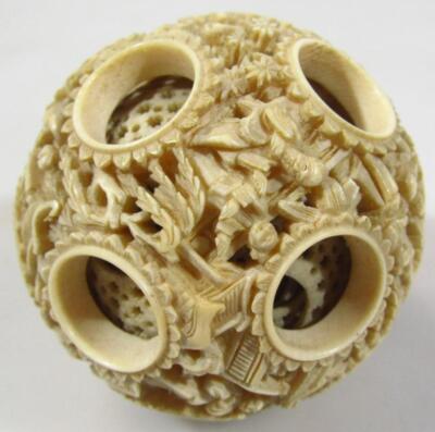 A mid 19thC Cantonese carved ivory puzzle ball - 2