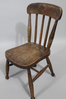 A very late 19thC child's combed back ash and elm chair - 3