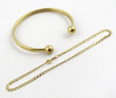 Two 9ct gold bracelets