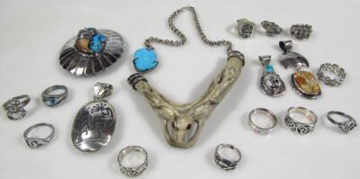 A quantity of modern silver and other costume jewellery