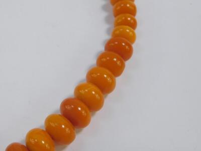 A butterscotch amber necklace - 3