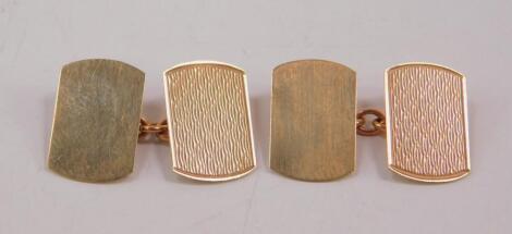 A pair of 9ct rose gold chain link cuff links