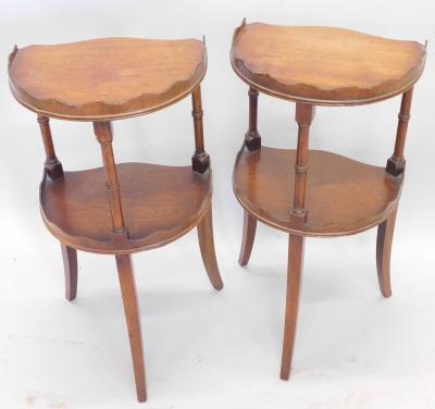 A pair of 20thC mahogany side tables