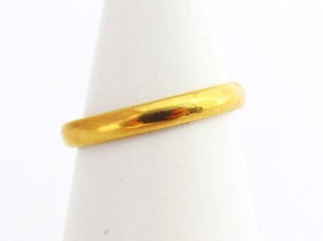 A 22ct gold wedding band