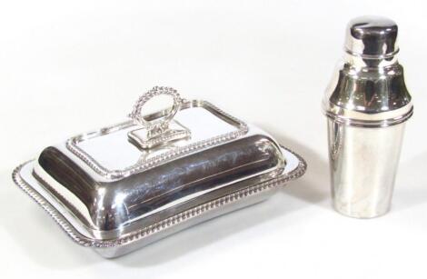 A 20thC Yeoman silver plated Art Deco style cocktail shaker