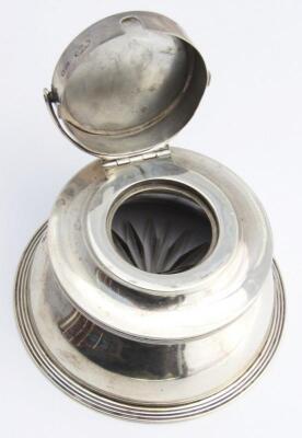 An Edwardian silver inkwell - 2