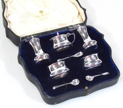 A George V silver cruet set