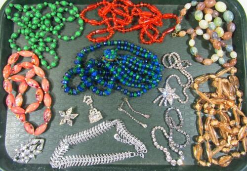 Various 1950's/1960's dress necklaces