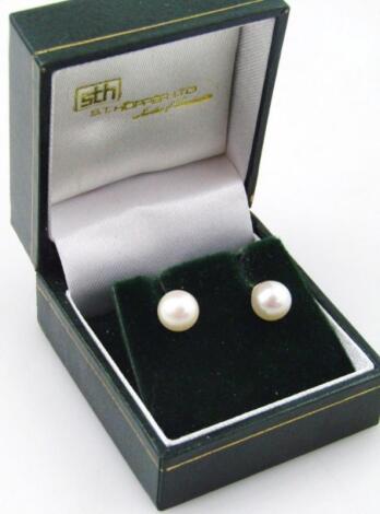 A pair of 9ct gold pearl earrings