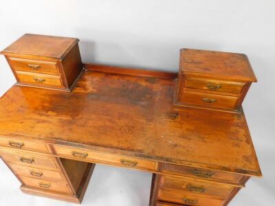 A Victorian mahogany twin pedestal desk by James Winter & Sons - 2