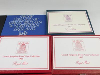 United Kingdom Proof Coin sets 1980-1989 - 3