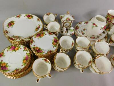 Royal Albert dinner tea and coffee wares decorated in the Old Country Roses pattern - 2