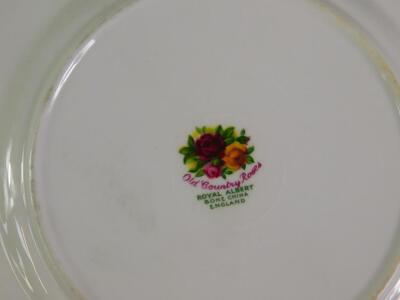 Royal Albert dinner tea and coffee wares decorated in the Old Country Roses pattern - 4