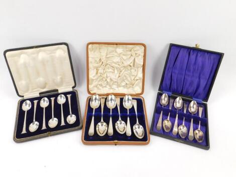 A set of six George V silver teaspoons