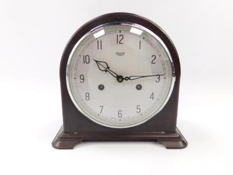 A Smiths brown Bakelite cased mantel clock