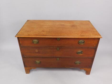 A Georgian style mahogany chest of drawers