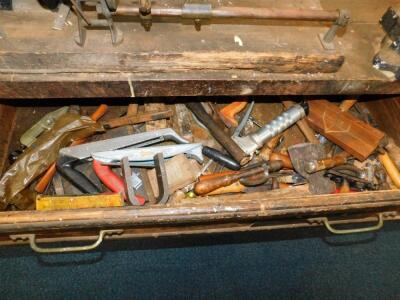 A pine workbench with a fitted watchmakers lathe. with electric generator - 3