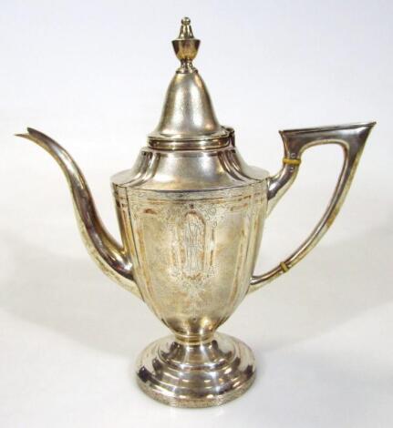 A Chinese export Qing period chocolate pot