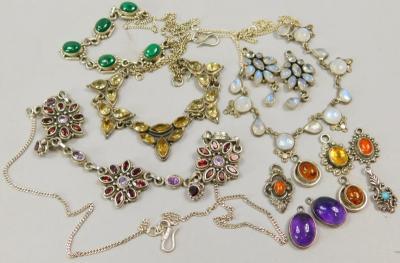 Various silver and other costume jewellery