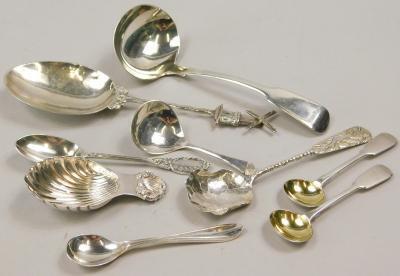 A collection of small silver etc.
