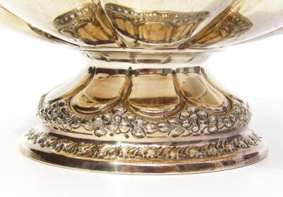 An Edwardian silver footed bowl - 3