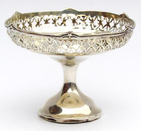 A George V silver pedestal bon bon dish