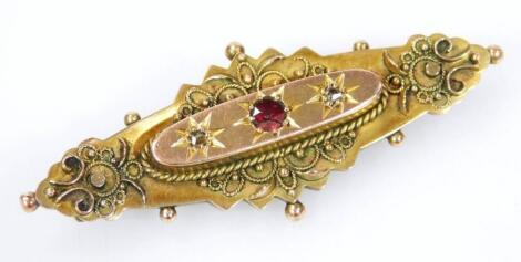 An Edwardian Chester hallmark 9ct gold brooch