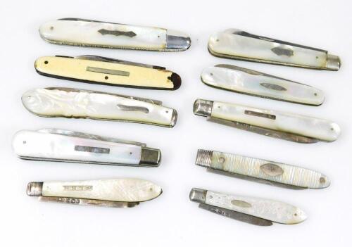 A George V silver campaign or travelling knife and fork set