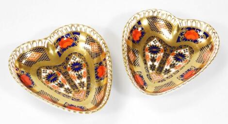A pair of 20thC Royal Crown Derby Old Imari pattern heart shape pin dishes