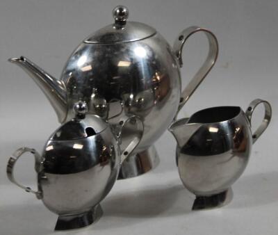 A 20thC silver plated six bottle cruet set - 3