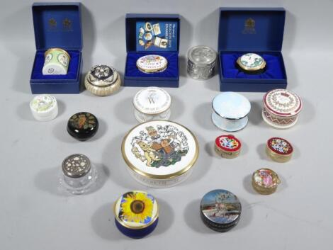 Various patch boxes