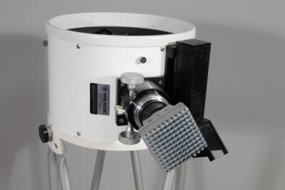 A Meade LightBridge Truss Tube Dobsonian telescope - 2