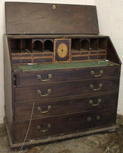 An early 19thC mahogany bureau