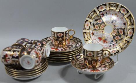 A Royal Crown Derby 2451 pattern part tea service