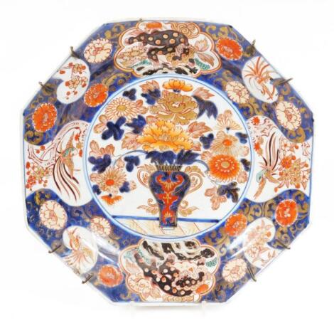 A 19thC Imari dish