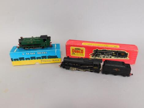 A Hornby 00 LMR locomotive and tender