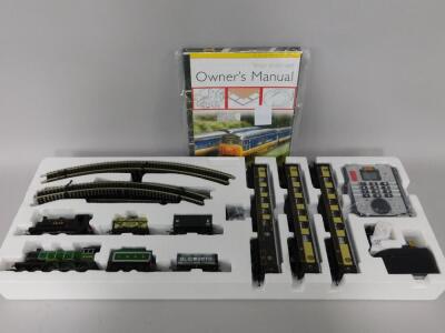 A Hornby 00 East Coast Pullman Digital Train Set - 2