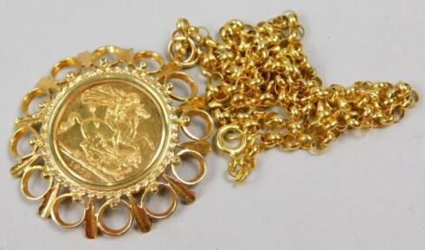 An Elizabeth II full gold sovereign pendant and chain