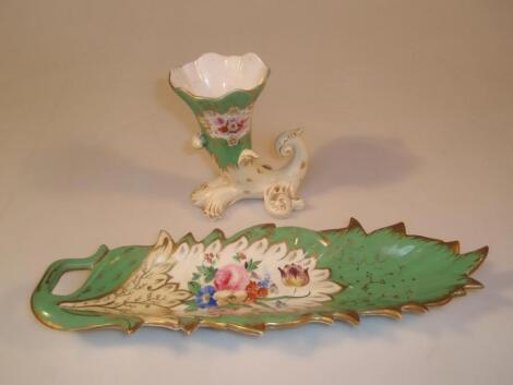 A 19thC English porcelain cornucopia