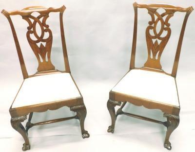 A pair of 18thC mahogany dining chairs